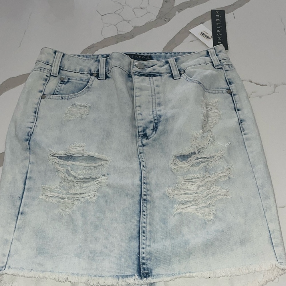 Distressed Jean mid skirt size medium